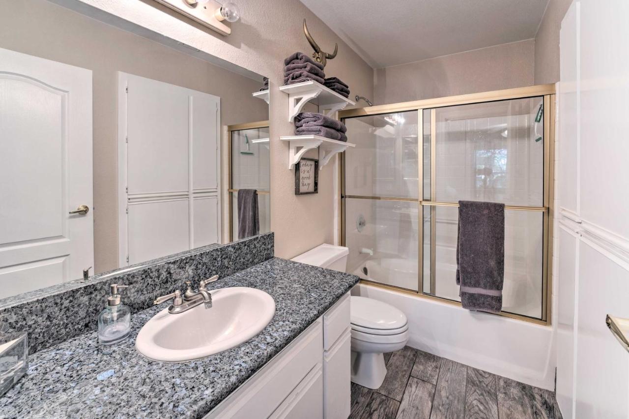 Lake Havasu Condo With Pool Access 1 Block To Beach 레이크 하바슈 시티 외부 사진