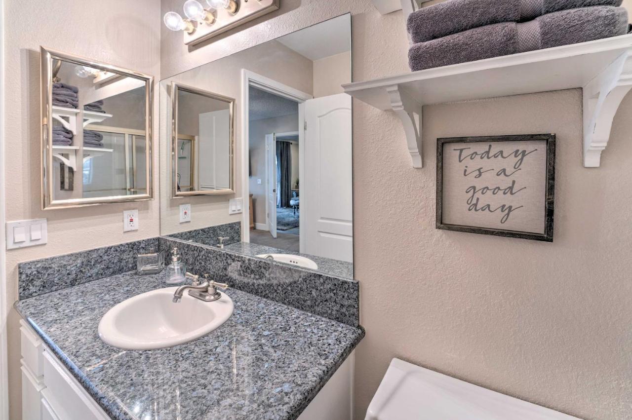 Lake Havasu Condo With Pool Access 1 Block To Beach 레이크 하바슈 시티 외부 사진